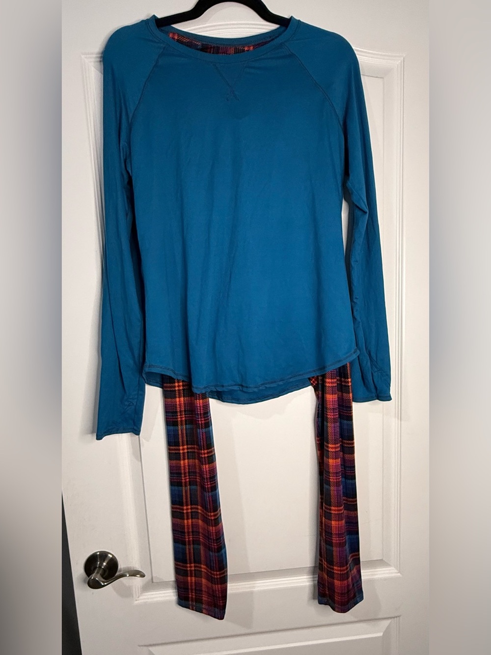 ClimateRight by Cuddl Duds Pajama Set Blue Orange Pink Plaid 2 pc Set